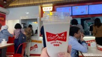Untuk minumannya, wajib pesan Milkshake Chocolate (Rp 49.5000). Milkshake ini merupakan milkshake gaya Amerika, yang menggunakan float. Foto: detikFood