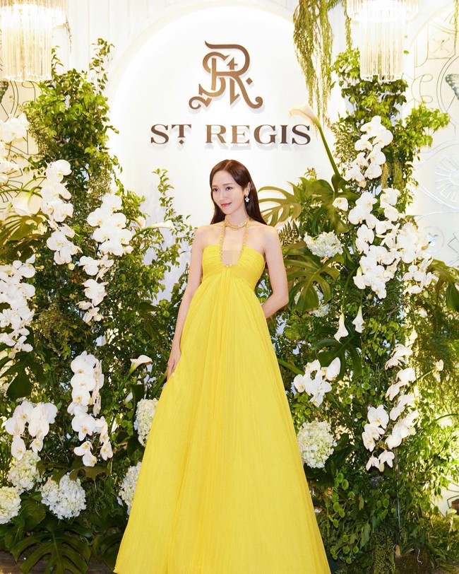 Jessica Jung mengejutkan penggemar dengan unggahan Instagram-nya pada Rabu (7/6/2023). Banyak yang tidak tahu dirinya sempat bertandang ke Jakarta. Foto: dok. Instagram @jessica.syj