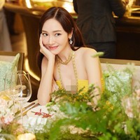Tak sedikit penggemar yang berharap dapat bertemu Jessica Jung selama kunjungannya di Jakarta. Sayangnya dia langsung kembali ke Cina karena kesibukannya. Foto: dok. Instagram @jessica.syj