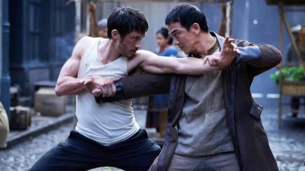 Aksi Joe Taslim di Warrior season 3 (2023).