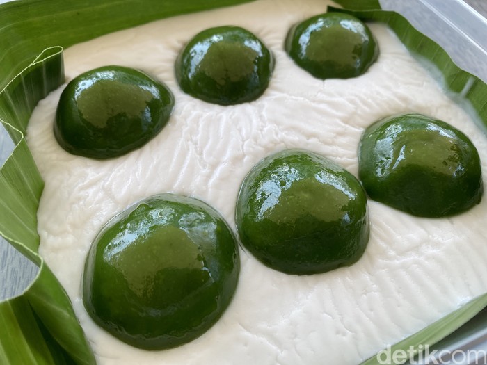 Kudapan khas Bangka buatan Chef Eddrian Tjia