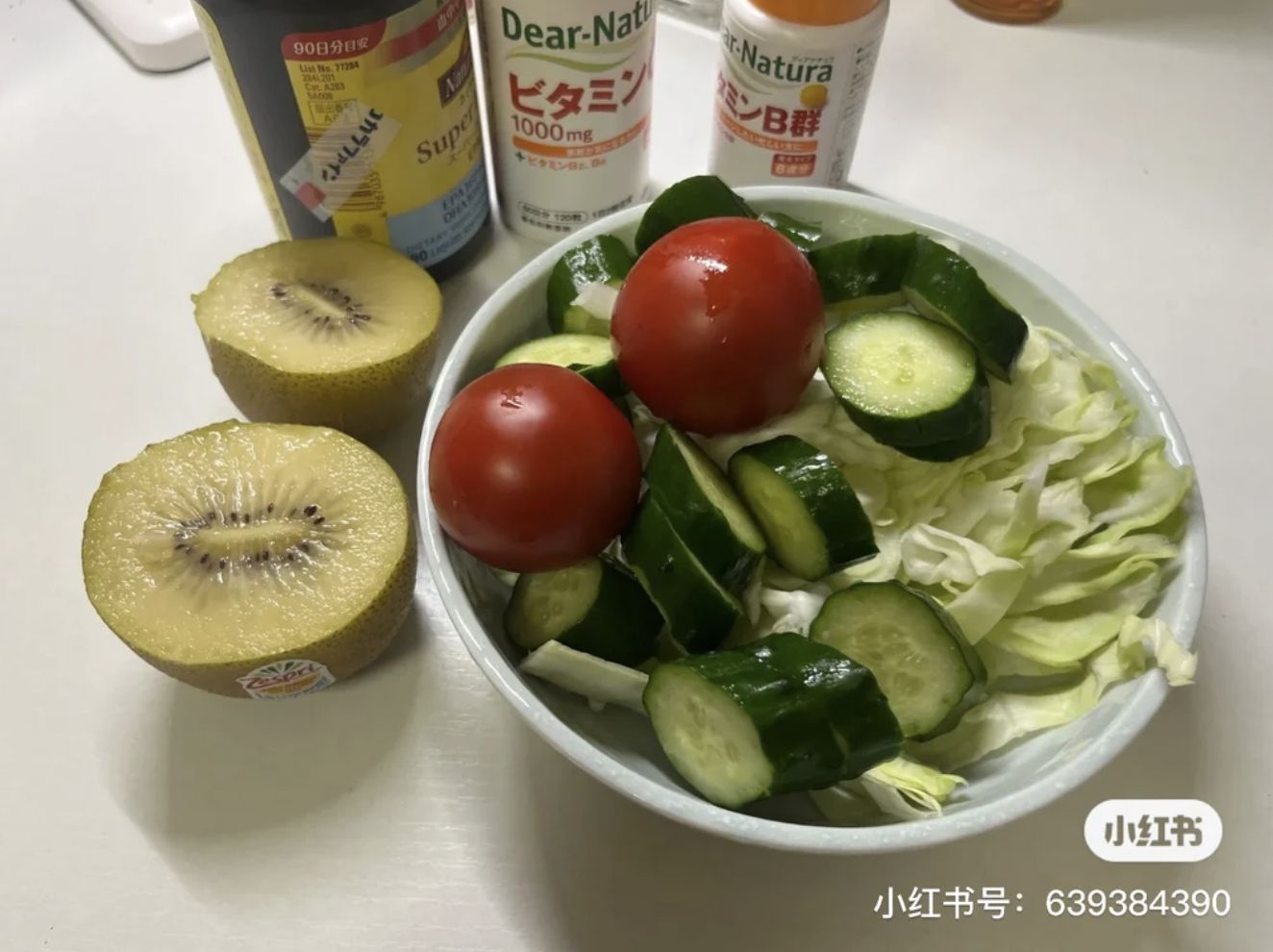 Lagi Tren di China, Netizen Bawa Bekal Makanan 'Orang Kulit Putih'