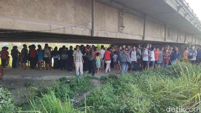 Lokasi penemuan bayi di kolong Jembatan Citarum, Kelurahan Sawah Besar, Semarang, Jumat (9/6/2023).