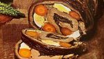 10 Tampilan Makanan Jadul yang Bentuknya Aneh dan Menjijikkan
