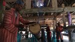 Melihat Ritual Orom Sasadu Suku Sahu di Maluku Utara