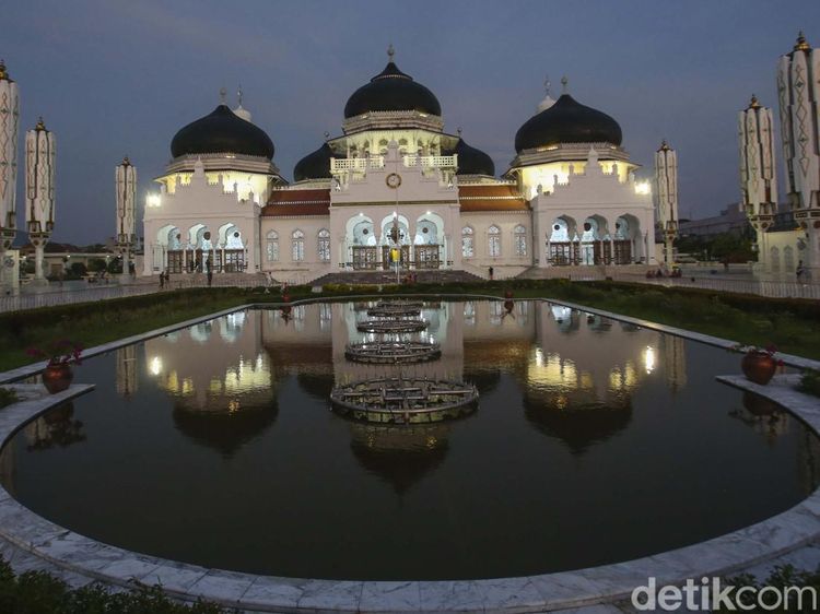 Mengenal Masjid Raya Baiturrahman di Serambi Makkah