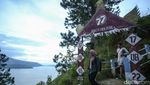 Menikmati Keindahan Danau Toba Dari Bukit Holbung