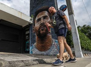 Fans Ini Datang Jauh-jauh demi Nonton Messi, Endingnya Nyesek!