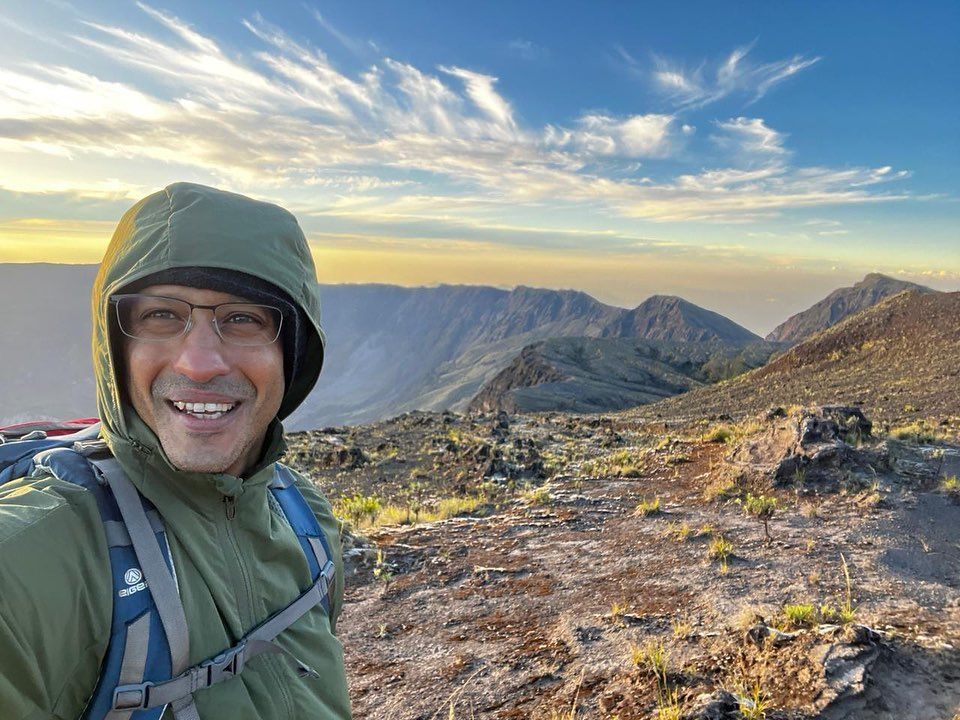 Nadiem Makarim di Gunung Tambora