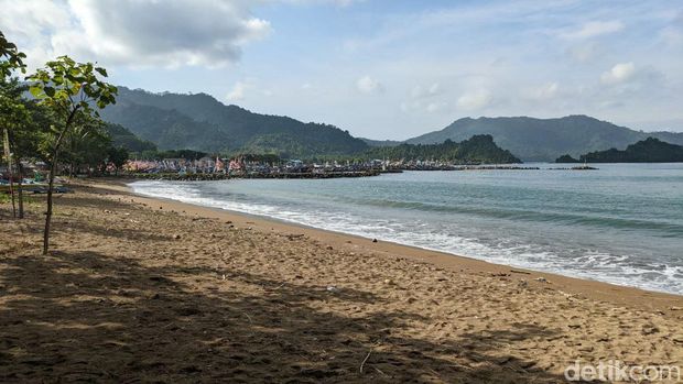 Pantai Prigi Trenggalek Pantai Prigi Trenggalek