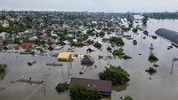 Begini foto udara banjir di Kherson, Ukraina, 8 Juni 2023. 