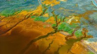 Rio Tinto yang mengalir sepanjang 100 km di Spanyol meliputi lembah dan gunung beserta peradaban manusia di dalamnya.