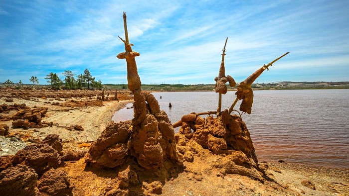 Potret Rio Tinto, Sungai Spanyol yang Bentuknya Mirip Planet Mars Sebuah sungai unik bernama Rio Tinto yang terletak di barat daya Spanyol. Sungai ini memiliki pemandangan seperti planet mars.