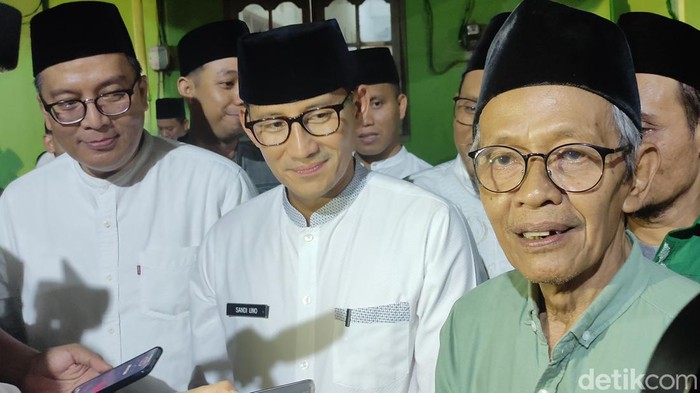 Sandiaga Uno melakukan kunjungan ke Pondok Pesantren Bugen Al-Itqon Semarang, Jumat (9/6/2023).