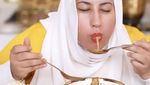 Momen Seru Tasyi Athasyia Saat Mukbang ASMR Nasi Padang dan Bakso