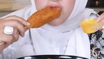 Momen Seru Tasyi Athasyia Saat Mukbang ASMR Nasi Padang dan Bakso