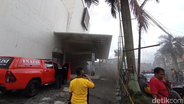 Toserba Matahari Tasikmalaya kebakaran.