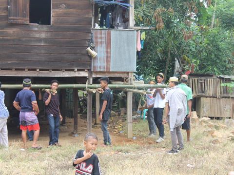 Tradisi Marakka' Bola (Foto: Dok Warisan Budaya Takbenda Indonesia)