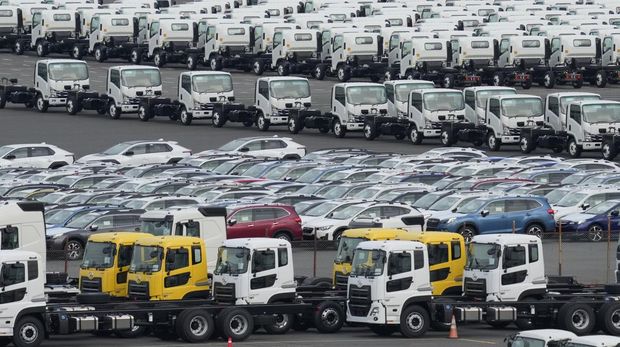 Trucks Isuzu (Bloomberg via Getty Images/Bloomberg)