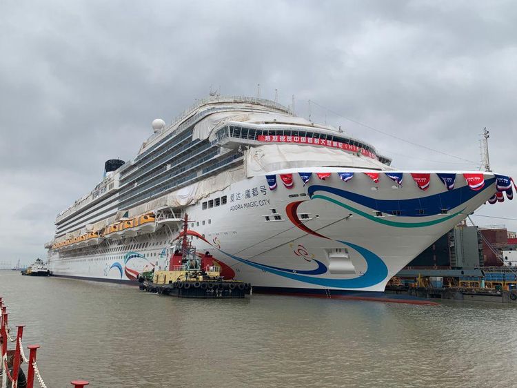 Wow! Penampakan Kapal Pesiar Raksasa Buatan China