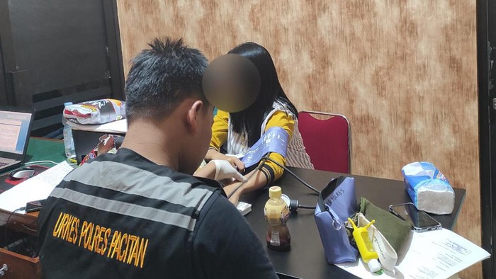 Biduan dangdut Pacitan jadi tersangka pembuangan bayinya