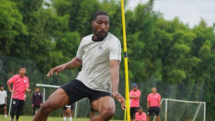 Boubakary Diarra menjadi rekrutan pemain asing kelima PSIS Semarang musim 2023/2024.