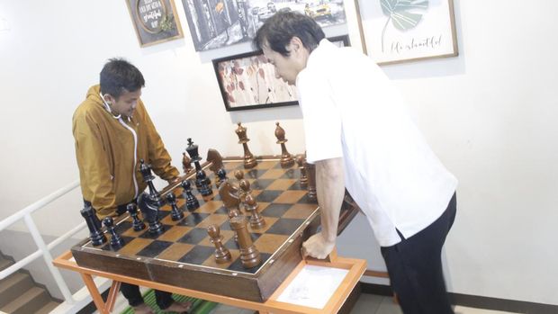 Chess Gym di Master Cafe Bandung