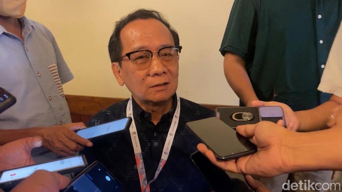 Dokter spesialis andrologi RSIA Farina Surabaya, dr Aucky Hinting PhD SpAnd(K)