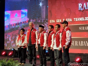 Seloroh Ganjar Sentil Hanura yang Belum Datang dan PAN Kayak Anak Pacaran