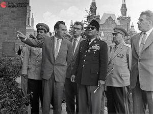 Rusia Bakal Bangun Patung Bung Karno di Moskow
