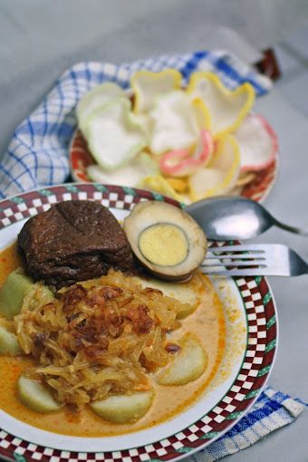 Lontong sayur Betawi
