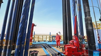 Sinopec, perusahaan penyuling minyak yang terlibat dalam proyek tersebut, mengatakan mereka menargetkan mengebor lubang dalam waktu singkat. Foto: Xinhua