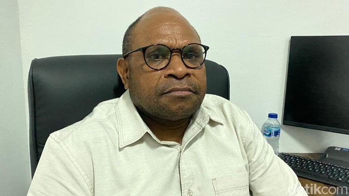 Asisten 1 Bidang Pemerintahan, Papua Barat Daya, Septinus Lobat.