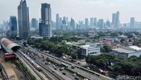Kuswardojo menyebutkan LRT Jabodebek ini akan beroperasi penuh pada Agustus, bersamaan dengan Kereta Cepat Jakarta Bandung (KCJB).