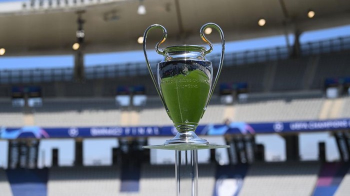ISTANBUL, TURKEY - JUNE 07: The Champions League trophy is seen at the Ataturk Olympic Stadium ahead of the UEFA Champions League 2022/23 final between Manchester City and Inter Milan on June 07, 2023 in Istanbul, Turkey. (Photo by Michael Regan - UEFA/UEFA via Getty Images)