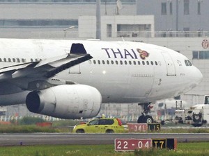 Penerbangan Terganggu gegara Banjir Bangkok, CEO Thai Airways Dicopot