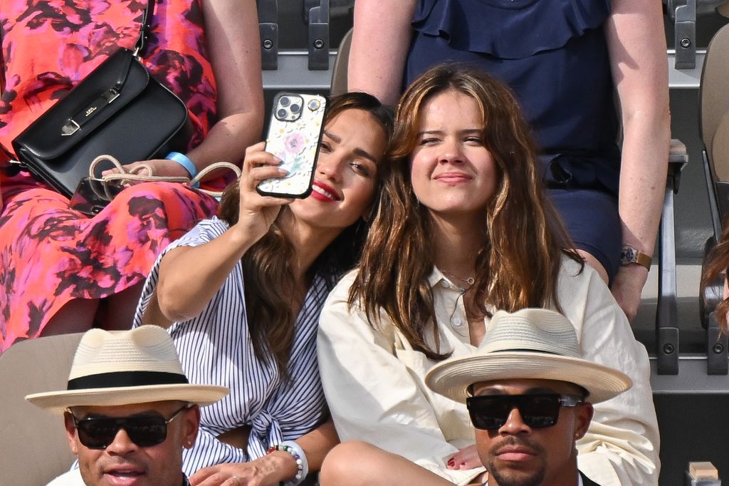 PARIS, FRANCE - JUNE 10: Jessica Alba and Honor Marie Warren attend the 2023 French Open at Roland Garros on June 10, 2023 in Paris, France. (Photo by Stephane Cardinale - Corbis/Corbis via Getty Images)
