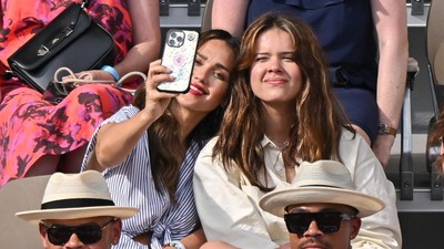 9 Potret Putri Jessica Alba yang Kini Beranjak Remaja, Dipuji Kembaran Ibu