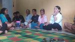 Karolin Serahkan Jenazah Dapit Kepada Pihak Keluarga