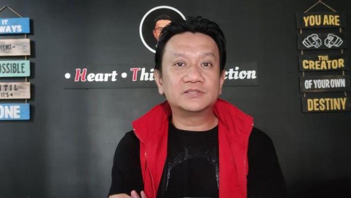 Ketua DPC PDIP Depok Hendrik Tangke Allo