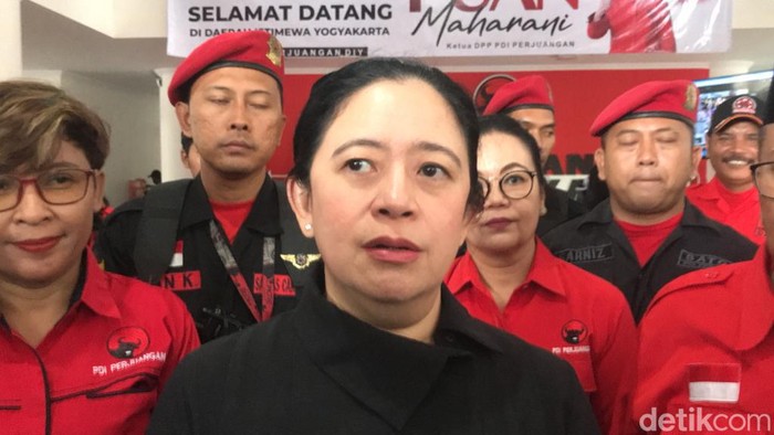 Ketua DPP PDIP Puan Maharani setelah membuka Rakerda PDIP DIY di gedung DPD PDIP DIY, jalan Tentara Rakyat Mataram, Kota Jogja, Minggu (11/6/2023).