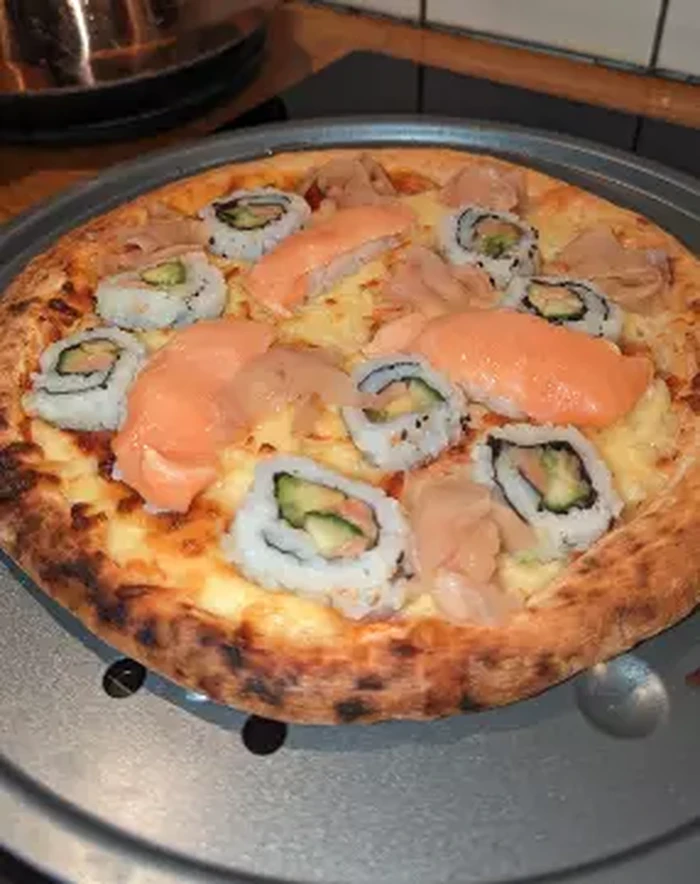 Kreasi pizza menjijikkan Bikin Mual! 10 Penyajian Pizza Nyeleneh Ini Menjijikkan