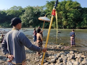 Unik! Objek Wisata di Kulon Progo Ini Rutin Gelar Ritual Larung Sesaji