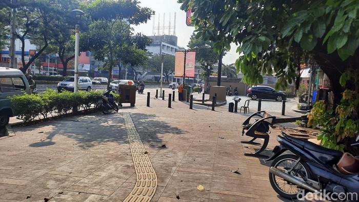 Lokasi penusukan pengamen di Jalan Kramat Raya, Senen, Jakpus (Annisa/detikcom).