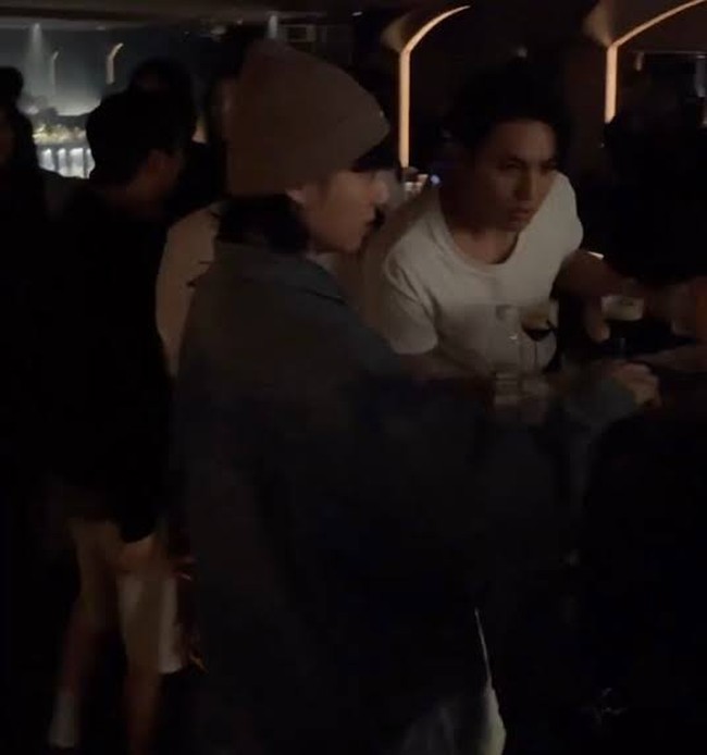 Keduanya tak terpisahkan dan terlihat bersama di after party Louis Vuitton April lalu. Foto: Instagram