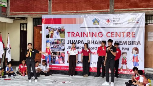 Suasana pembekalan kontingen asal Bali ke Jumbara Nasional IX PMR PMI pada Minggu (11/6/2023) di Markas PMI Provinsi Bali, Jalan Imam Bonjol No. 182, Denpasar, Bali.