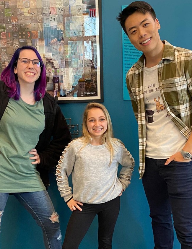 Kondisi ini disebabkan penyakit yang pernah dideritanya saat bayi. Ketika masih berusia enam bulan, Shauna mengidap kanker otak ganas. Ia berhasil bertahan dengan kemoterapi namun penyakit tersebut membuat dia berhenti tumbuh di usia delapan tahun. Foto: Instagram/@thereal_shaunarae99