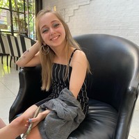 Walaupun memiliki tubuh bak bocah delapan tahun, tidak menghalangi Shauna untuk beraktivitas atau berperilaku selayaknya wanita seusianya.  Foto: Instagram/@thereal_shaunarae99