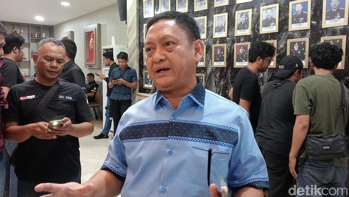 Wakil Rektor IV UNM Prof Dr Ichsan Ali.