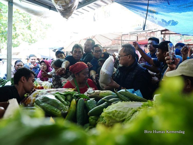 Zulhas Cek Harga Bapok Jelang Idul Adha
